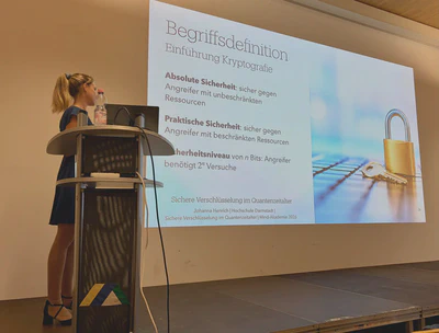 JOhanna Henrich presenting at Mind Akademie 2026