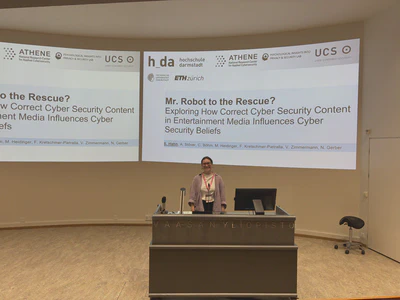 Sara Hahn presenting at NordCHI2026